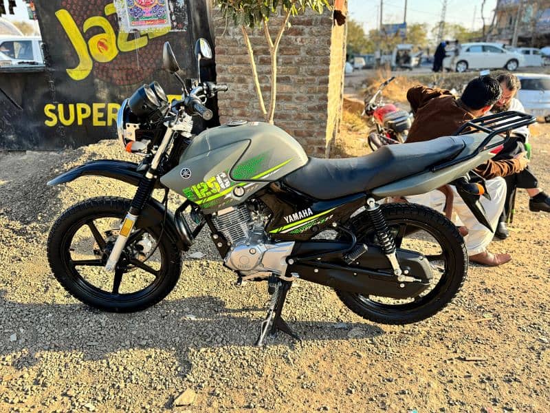 YBR 125G 3