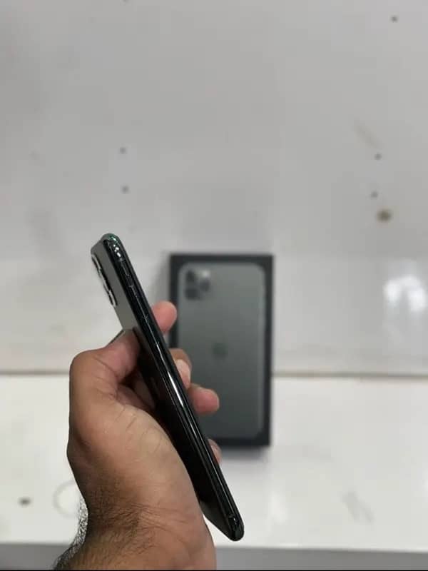 Iphone 11 Pro Max PTA Approved 5