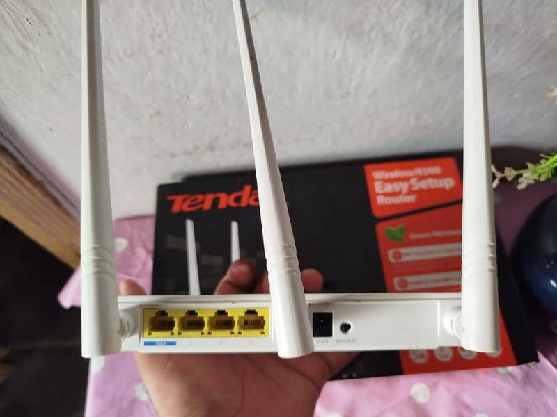 Tenda router 0