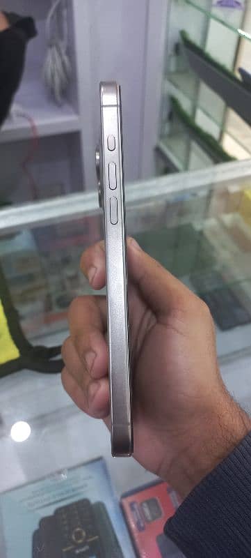 IPHONE 15 Pro Max 256 gb 6