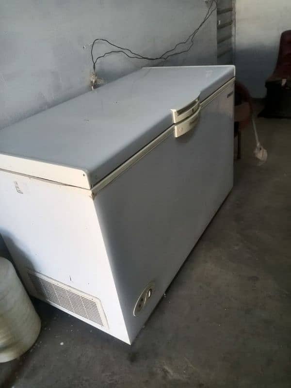 Deep Freezer for sale Waves 3