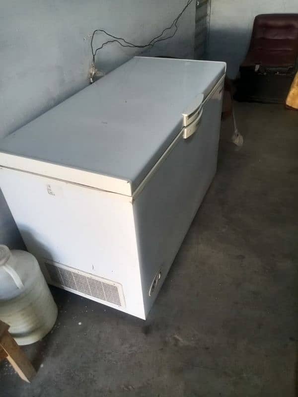 Deep Freezer for sale Waves 4