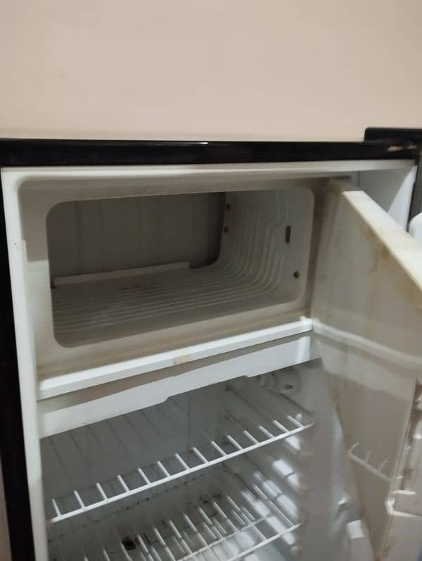 refrigerator for sale small size fridge 3