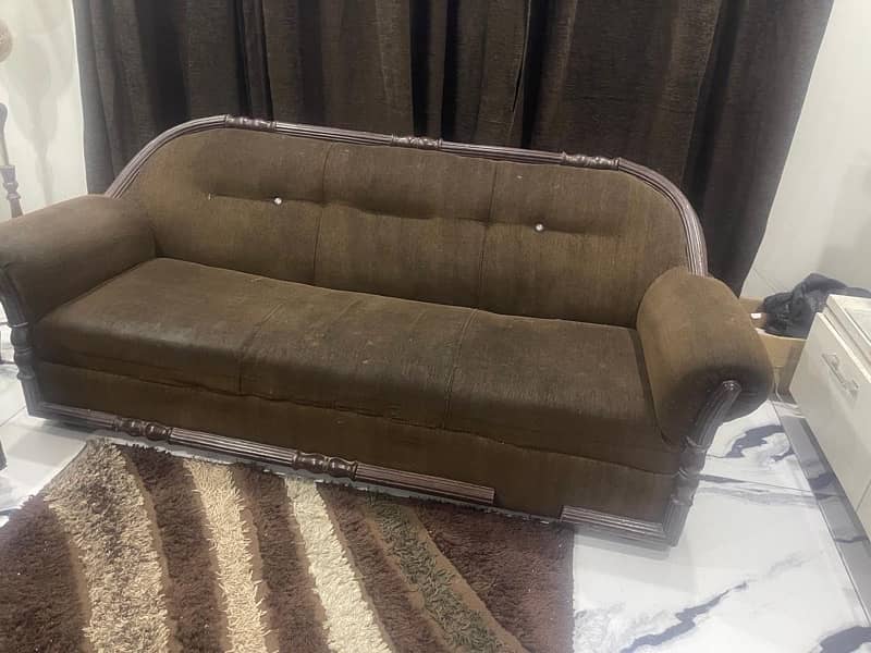 sofa in a used condition 0