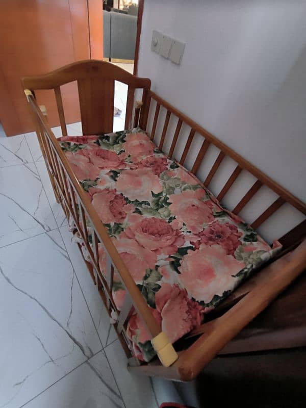 wooden Baby cot for sell 1