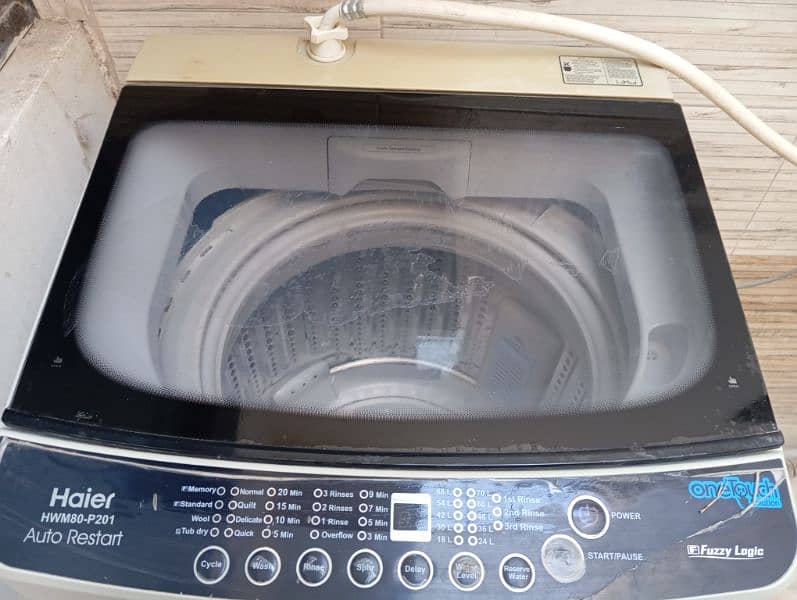 10/10 condition washing machine 1