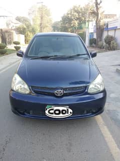 Toyota Platz 2004