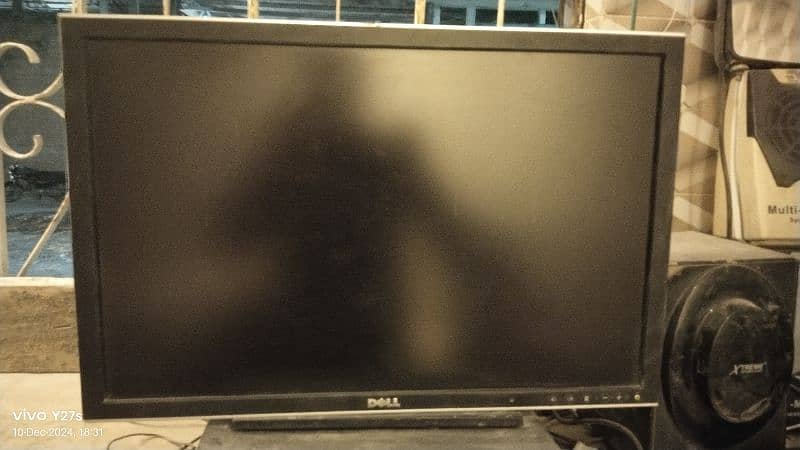 Dell 24 Inch LED 1