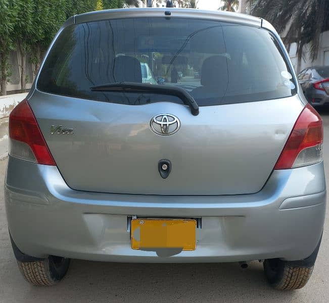 Toyota Vitz 2010 1