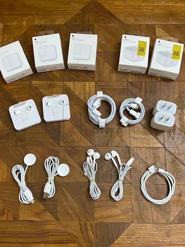 iPhone 100% Original Chargers 0