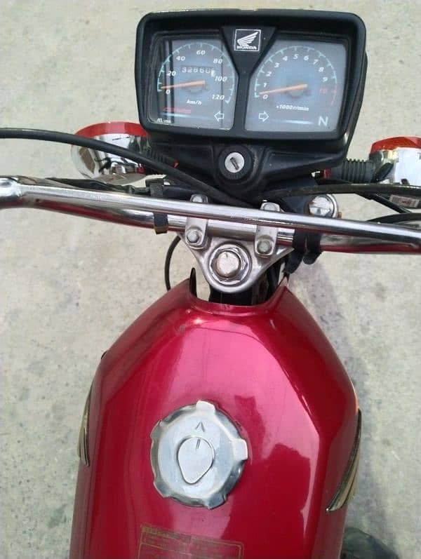 Honda CG 125 2021 9