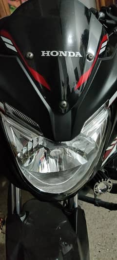 Honda cb 150 f  black colour scratch less brand new condition