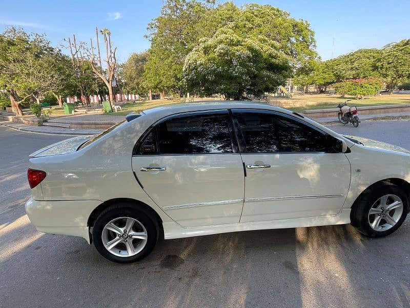 Toyota Corolla Altis 2002 3