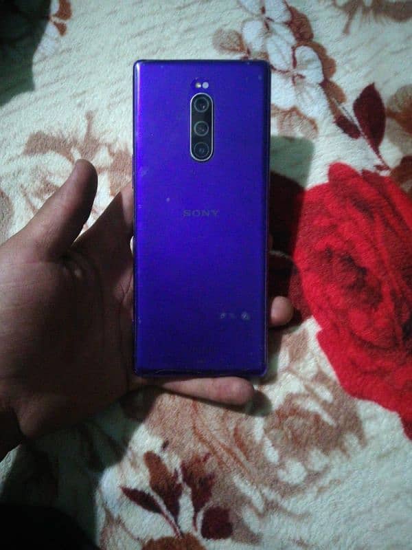 Xperia 1.   gaming phone 0