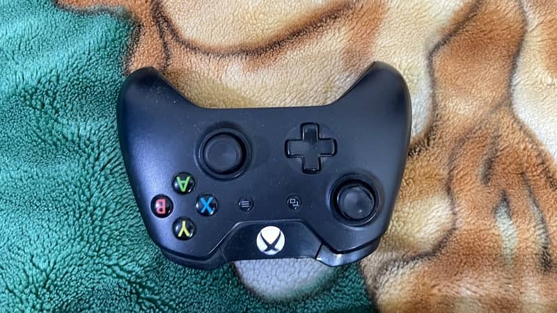 Xbox One 500GB 8