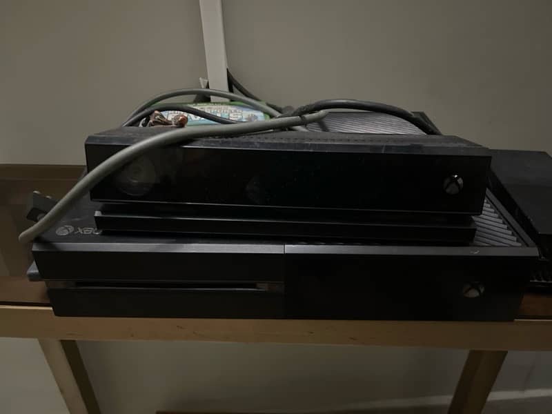 Xbox One 500GB 9