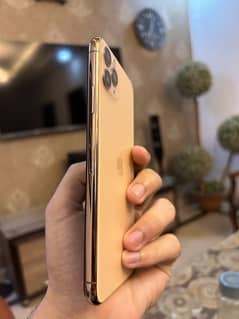 iphone 11 pro max gold 64gb with box