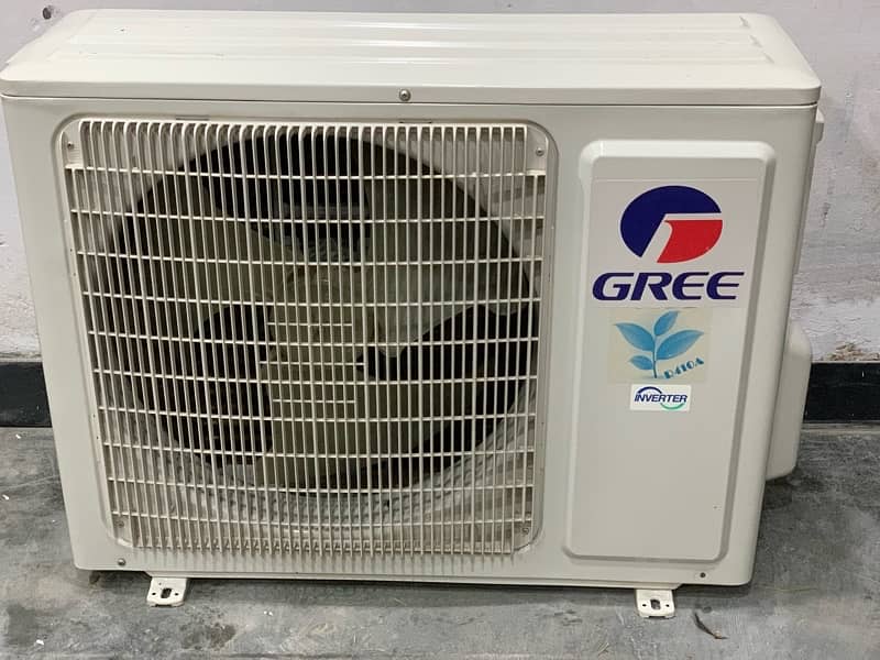 Gree Dc inverter 1.5 tone heat and cool 7