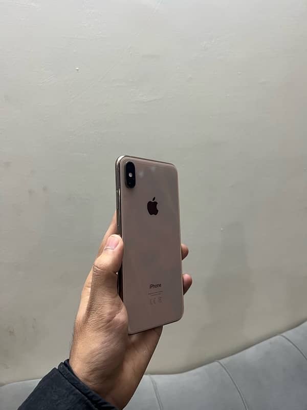 iphone xsmx 64 gb 0