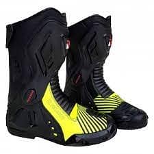 Choosing Right Motorbike Boots For Safe Riding  Gentry Choice 1