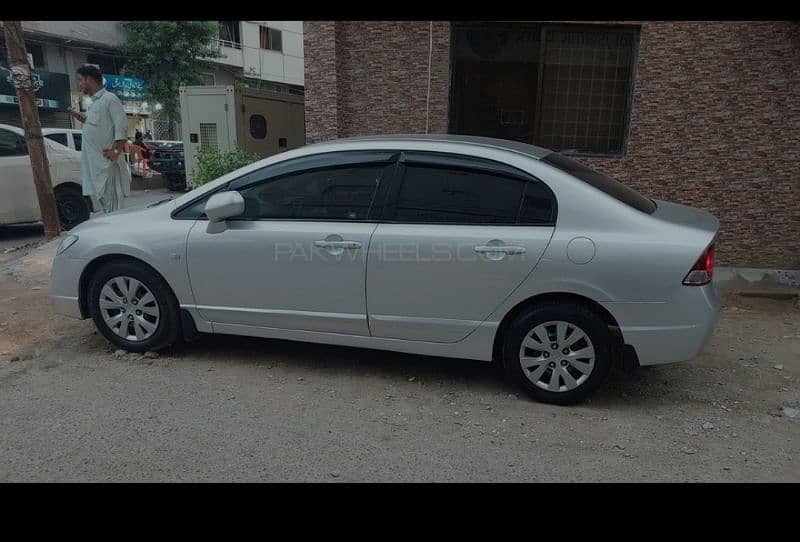 Honda Civic VTi 2013 3