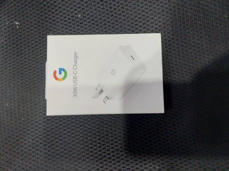 Google Pixel 30W USB C Adopter 1