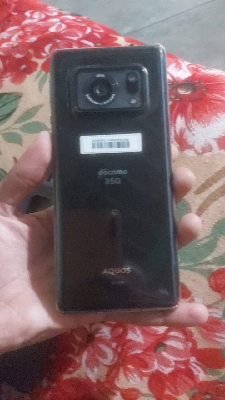 aquos R6 SNAP DRAGON 888 (urgent for sale) 1