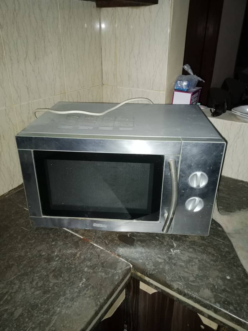 Galanz Microwave Oven 0