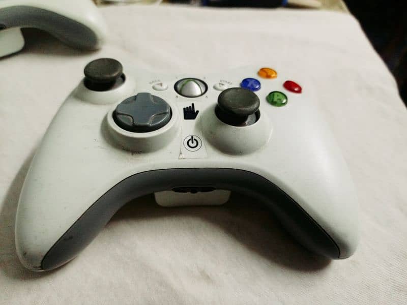 Xbox 360 original wireless controller 1