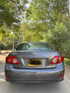 Toyota Corolla Altis 2010