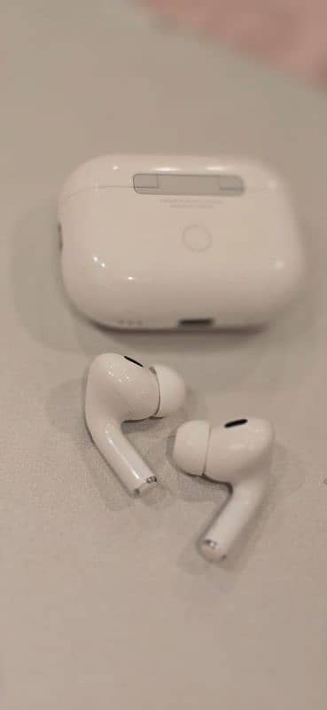 Apple Airpods Pro 2 - Just like new 3