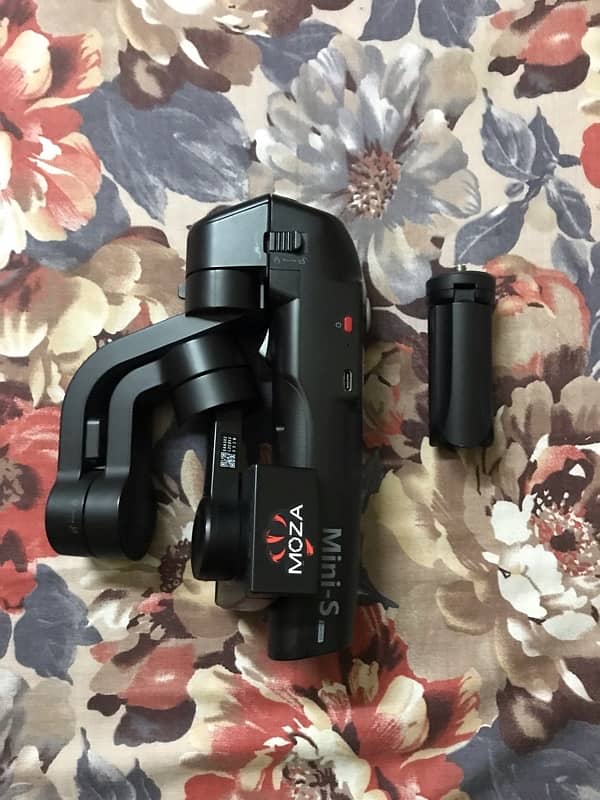 Moza Mini S mobile 3 axis gimble 0