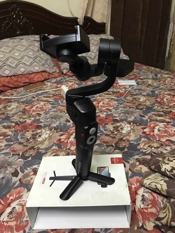 Moza Mini S mobile 3 axis gimble 2