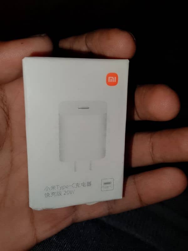 xiaomi typc -C fast charger dock 20W 4