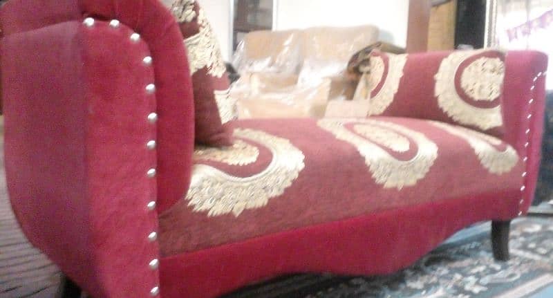 Very beautiful heavy comfortable Molty foam dewan03335138001 2