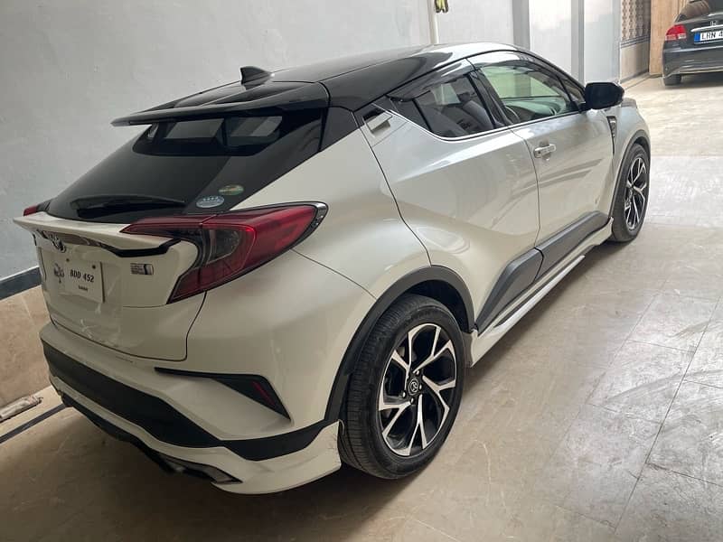 Toyota C-HR 2018 4