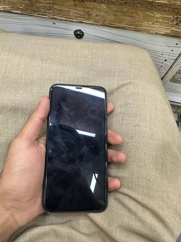 IPHONE 11PROMAX 64GB (PTA APPROVED) 3