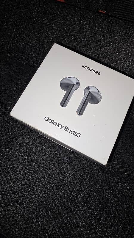 SAMSUNG GALAXY BUDS 3 7