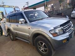 Mitsubishi Pajero 2001