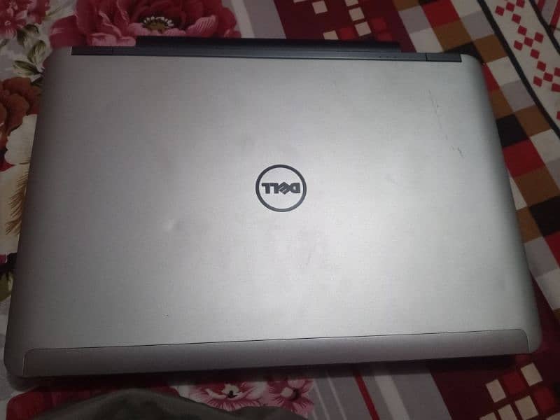 dell Latitude E6440 9