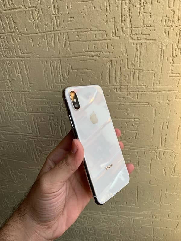 apple i phone x / xsmax /- 03461809478 7