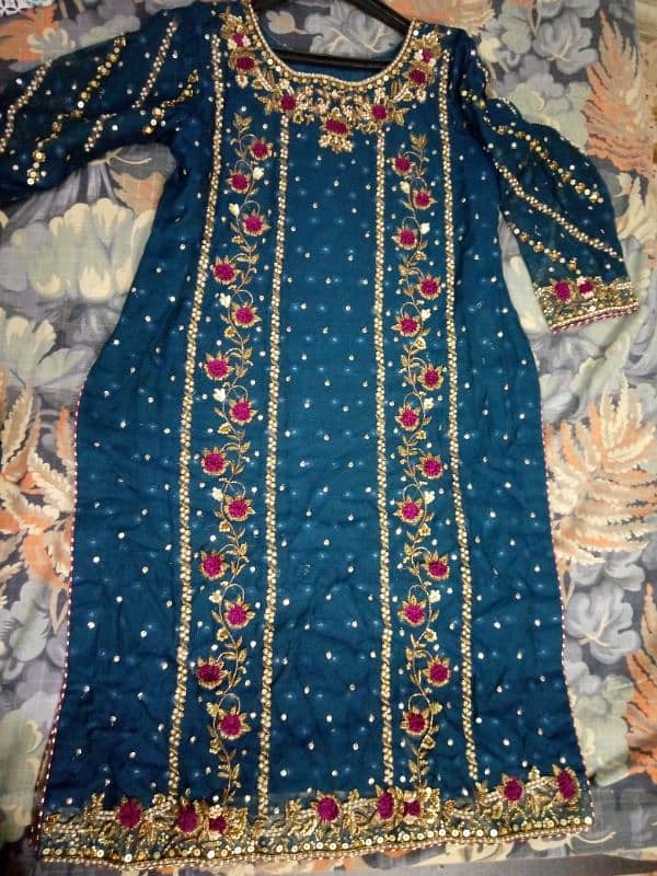 Size large :shirt flapper and dupatta 0