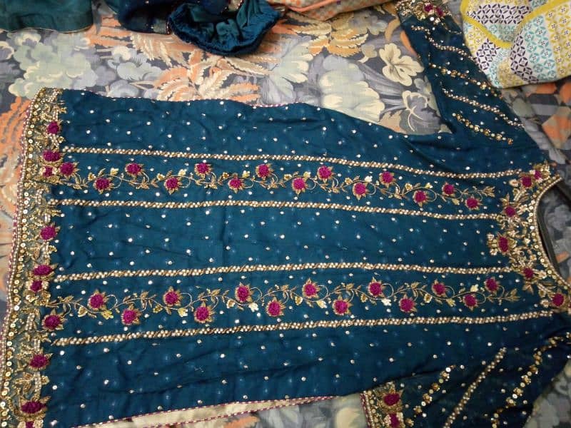 Size large :shirt flapper and dupatta 7