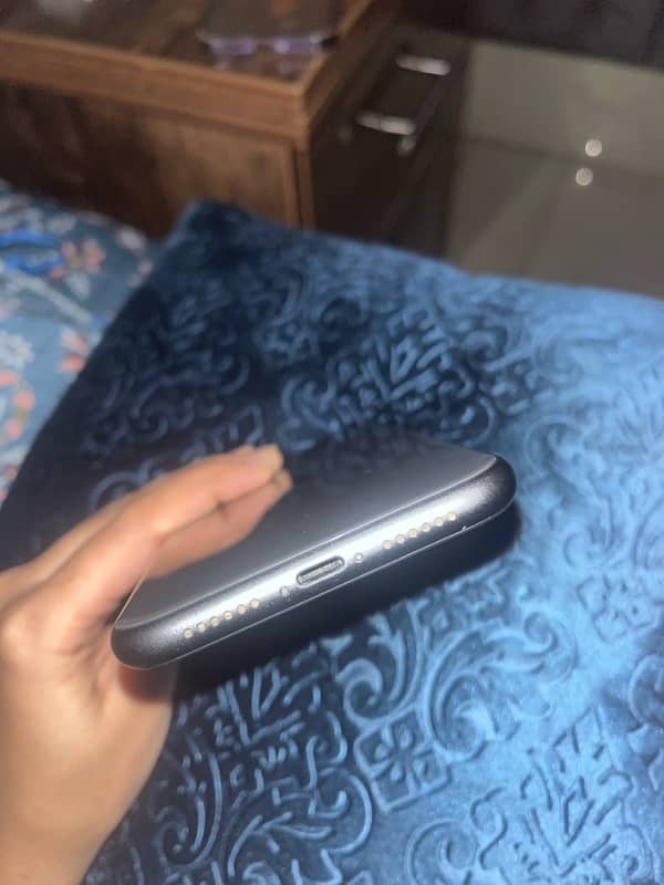 Non PTA in good condition with sheet at back and charger 2