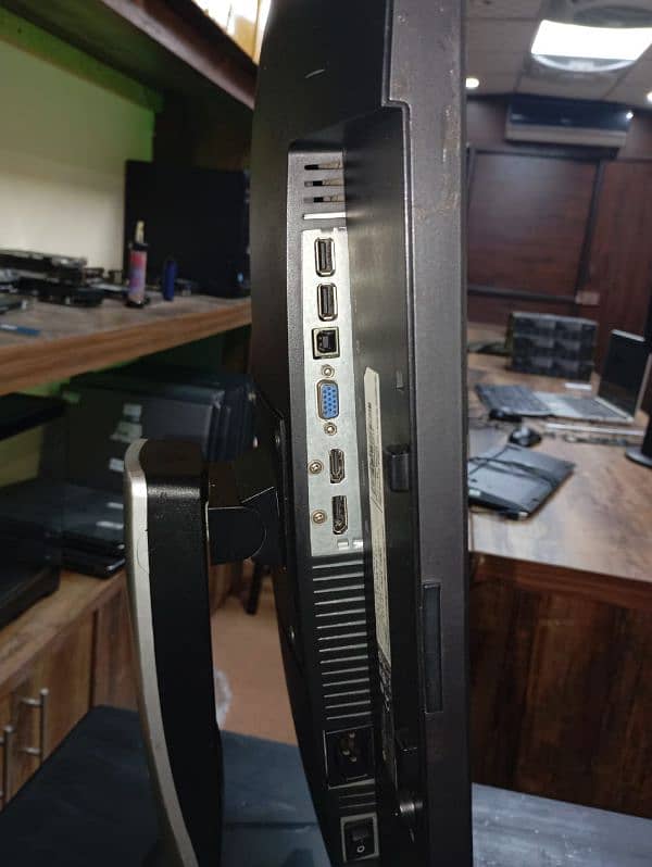 i5 4th gen PC with 23 inch LCD 11