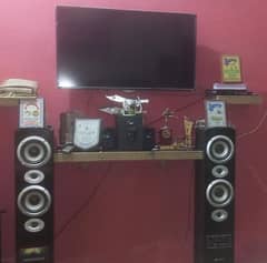 home theatre with high bass audionic speakers and LED