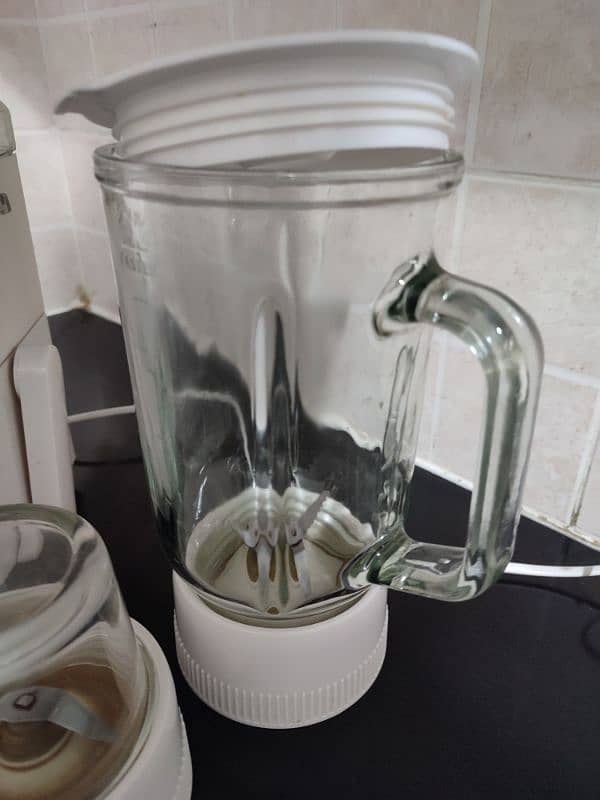 Kenwood Food Factory Juicer Blender 2