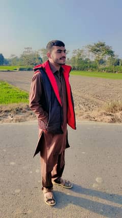 I am Ali arslan I need job Lahore my qualifications 11th pas