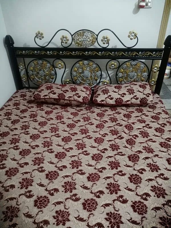 iron bed king size 1