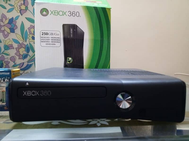 XBox 360 Slim J-tag 520 GB | 2 Wireless Controllers for sale 1